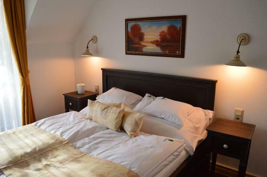 Somhegyi Oereg Harsfak Major Vendeghaz Bed & Breakfast Bakonybél Exterior foto